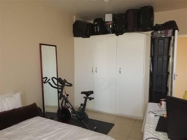 2 Bedroom Property for Sale in Fairview Western Cape